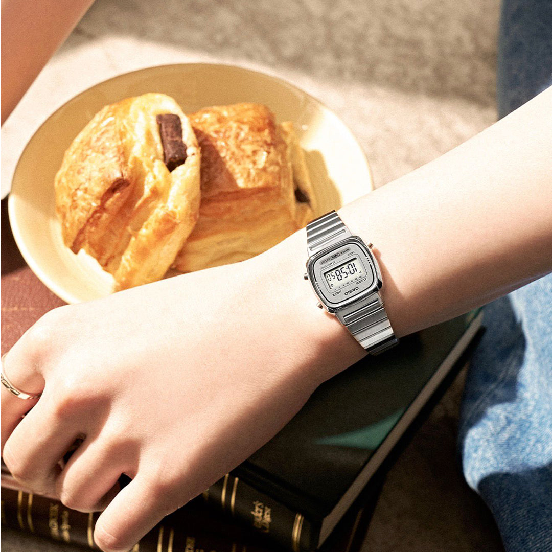 Vintage Pro Small Dial – With 6 Month Warranty